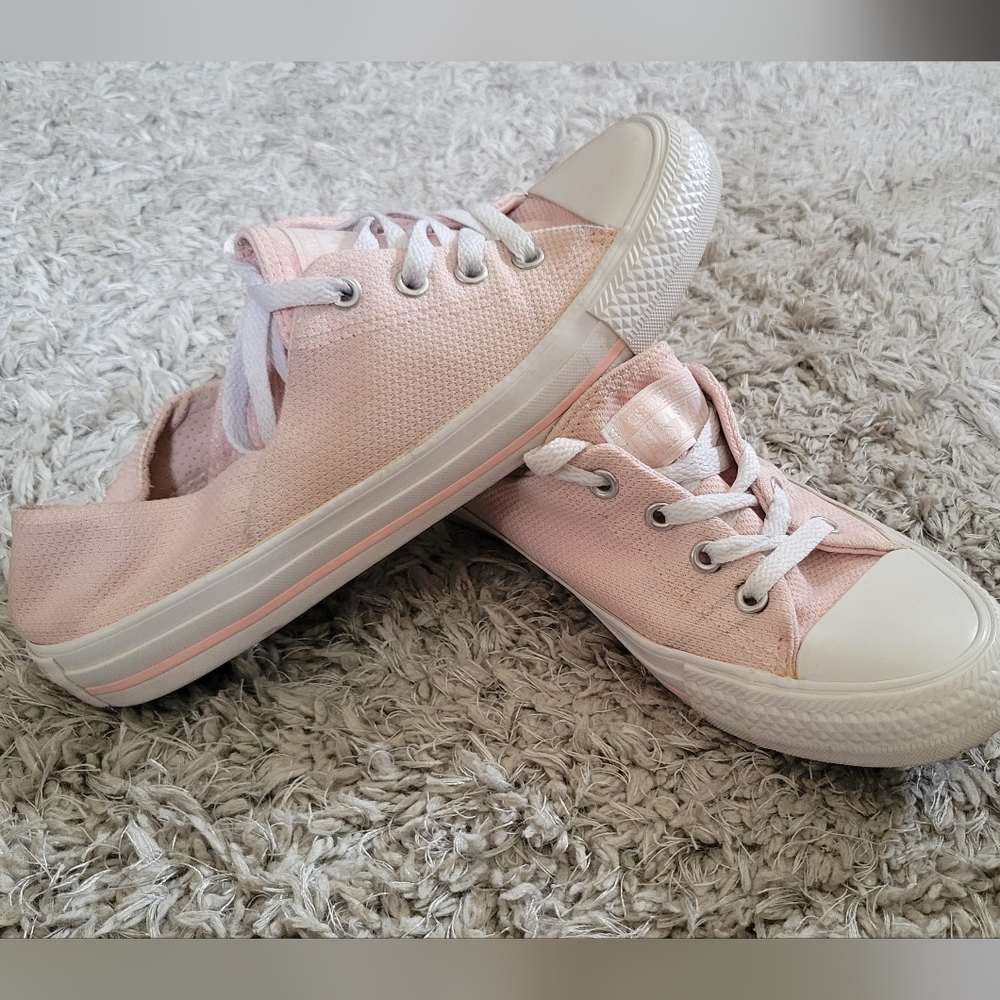 Converse Women's Pink and White Sneakers - Picture 3 of 7